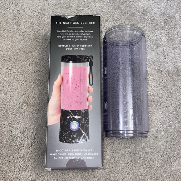 Black Marble Blendjet - Picture 3 of 9